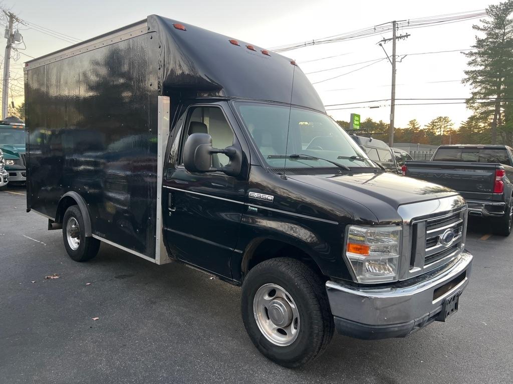Ford Econoline Commercial Cutaway  2014