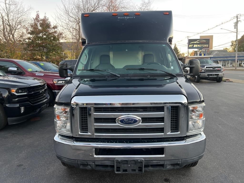 Ford Econoline Commercial Cutaway  2014