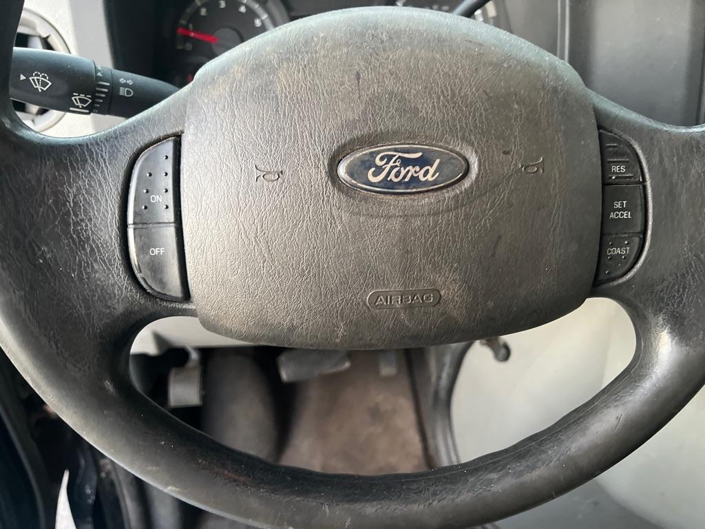 Ford Econoline Commercial Cutaway  2014