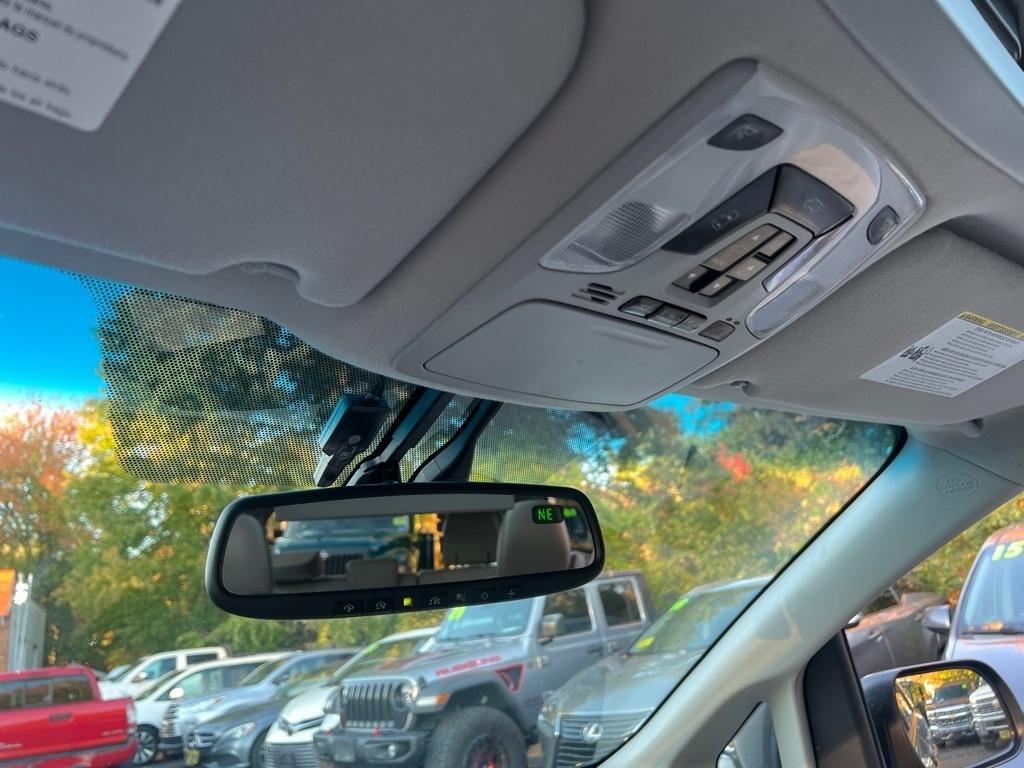 Toyota Sienna  2013