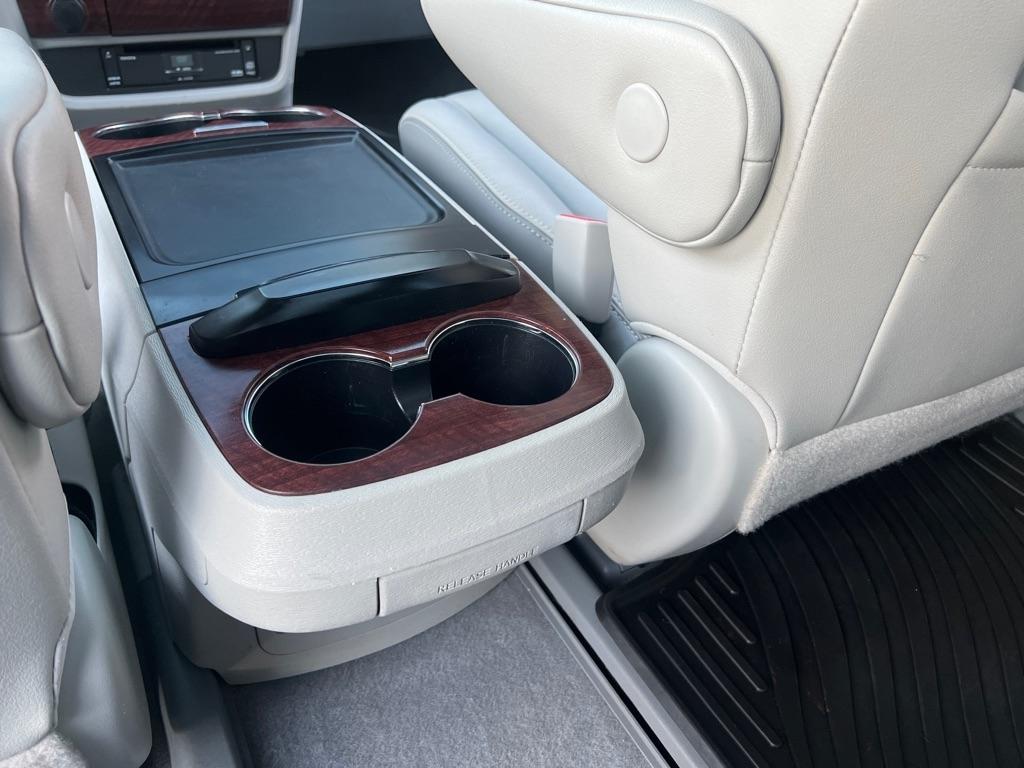Toyota Sienna  2013