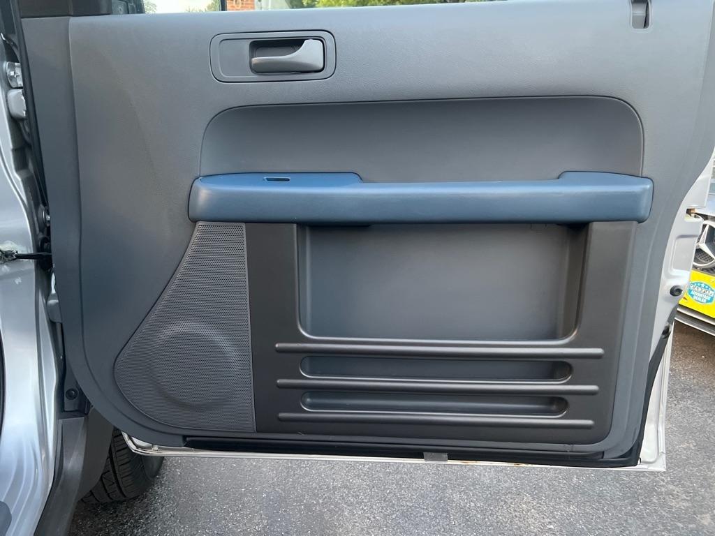 Honda Element  2004