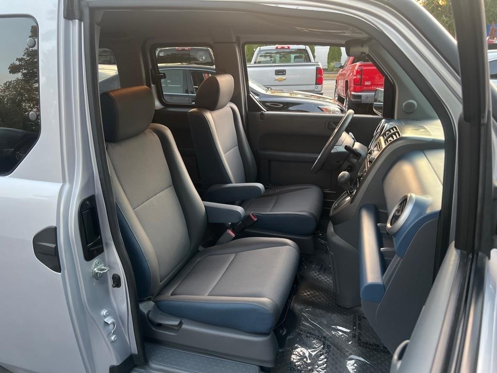 Honda Element  2004