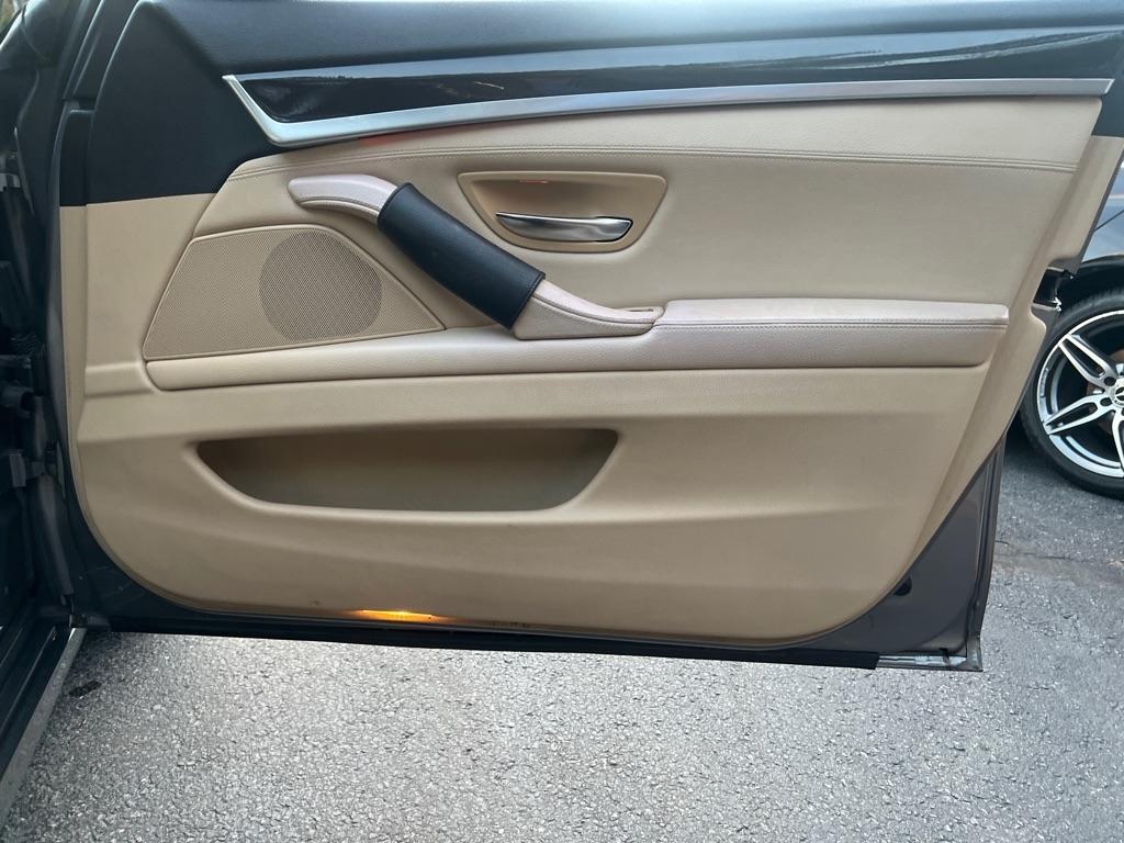 BMW 5 Series  2011