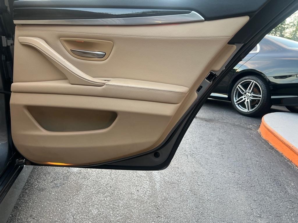 BMW 5 Series  2011