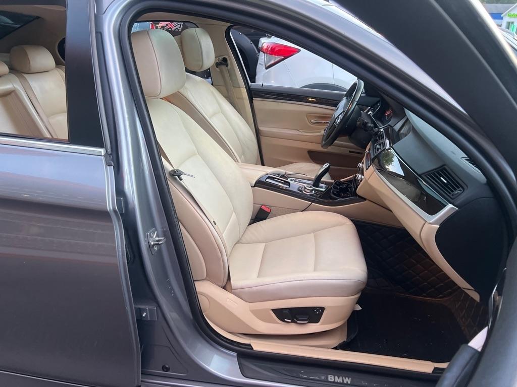 BMW 5 Series  2011