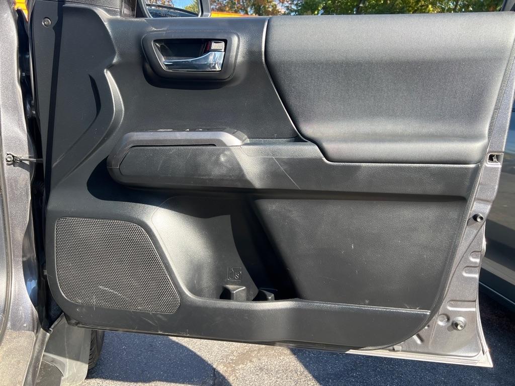 Toyota Tacoma  2017