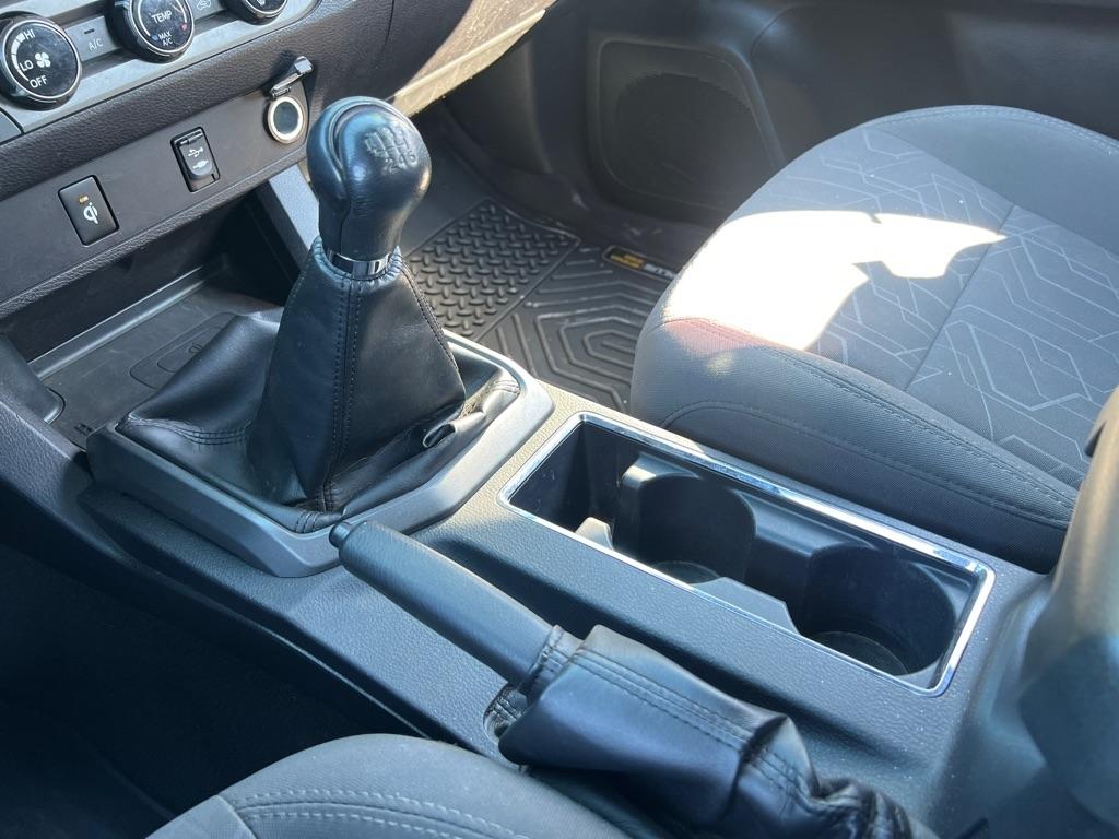 Toyota Tacoma  2017