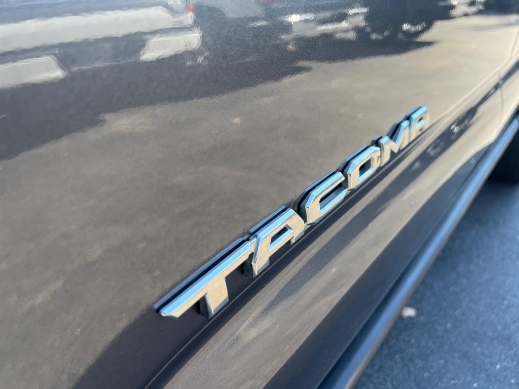 Toyota Tacoma  2017