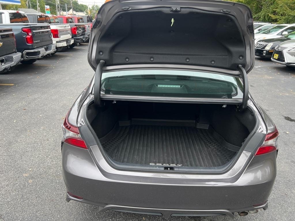 Toyota Camry  2021