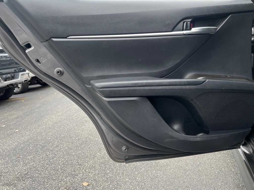 Toyota Camry  2021