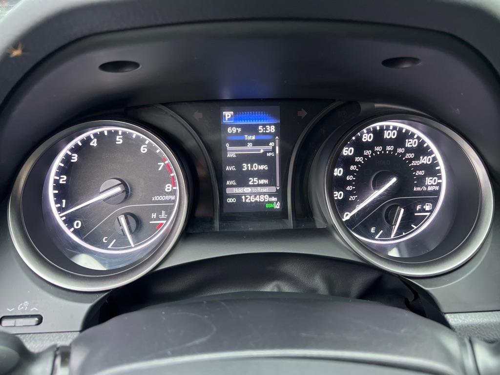 Toyota Camry  2021