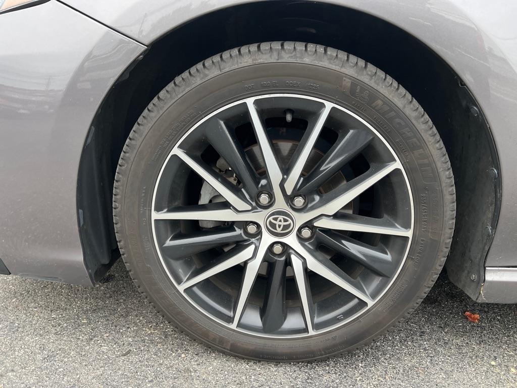 Toyota Camry  2021