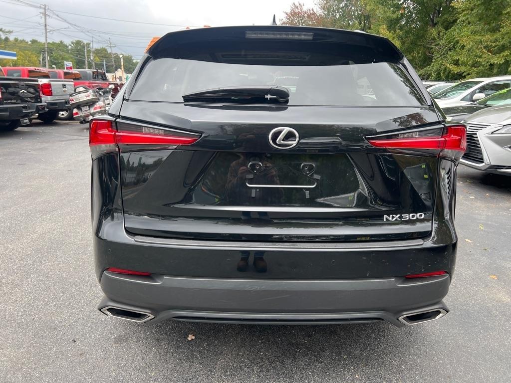 Lexus NX  2019