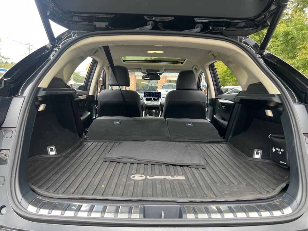 Lexus NX  2019
