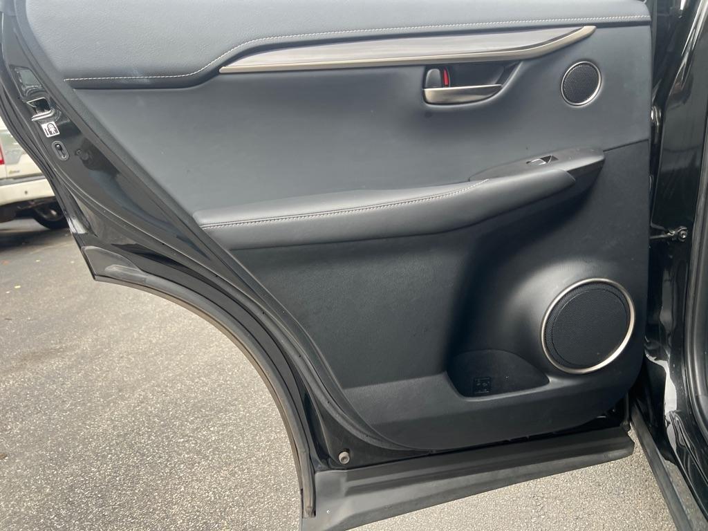 Lexus NX  2019
