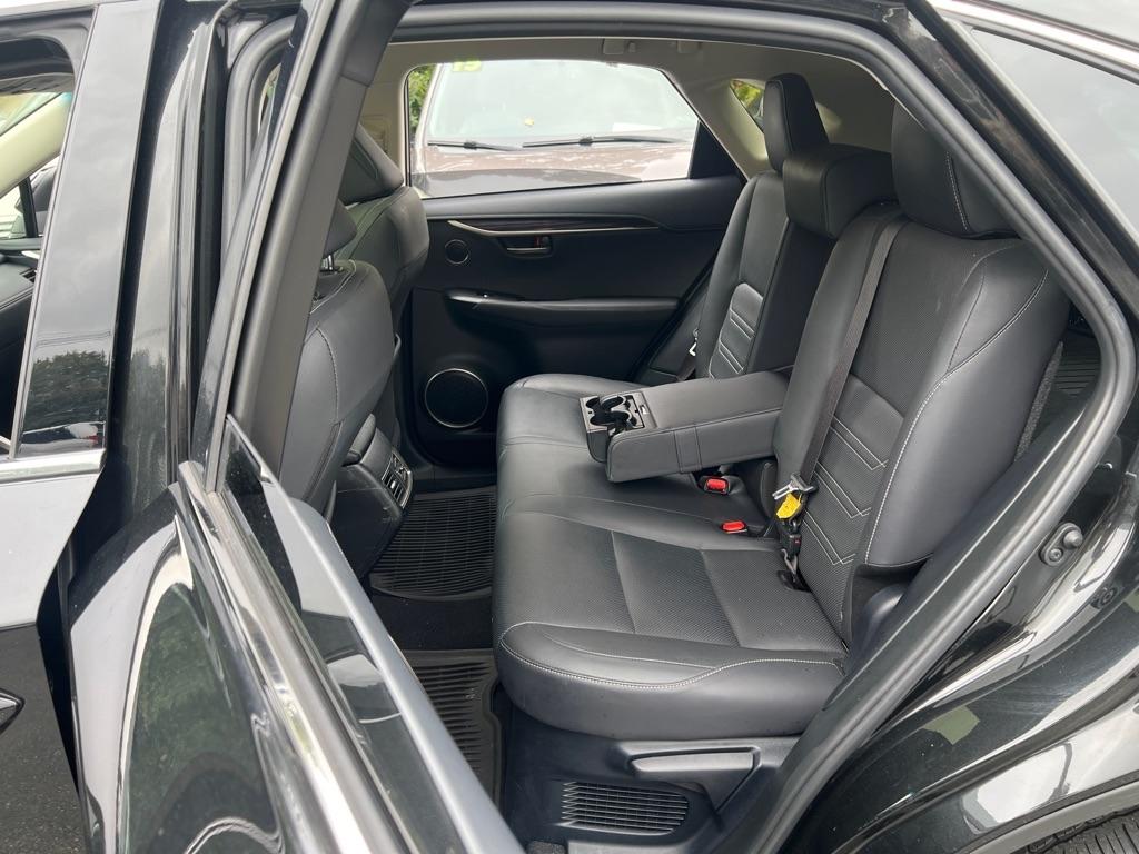 Lexus NX  2019