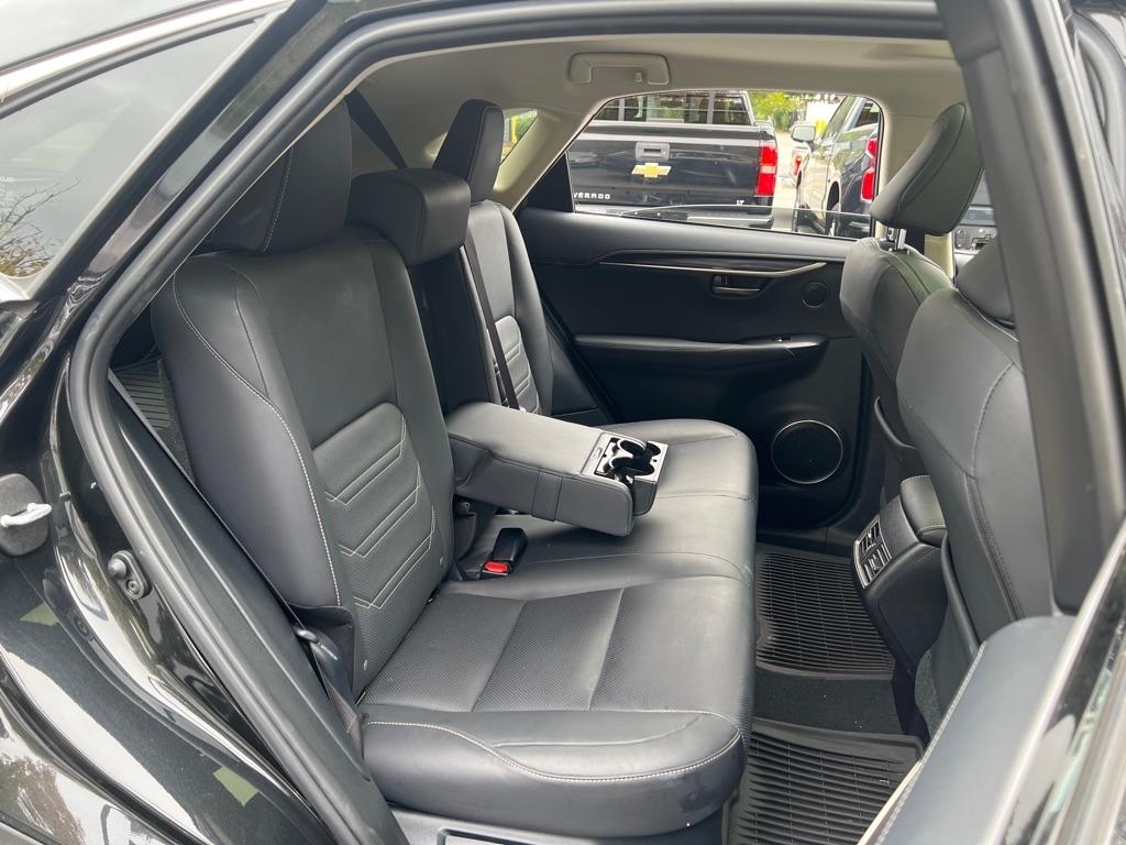 Lexus NX  2019