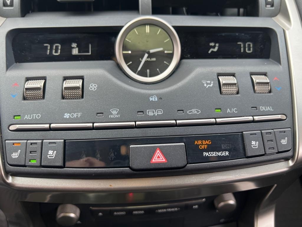 Lexus NX  2019