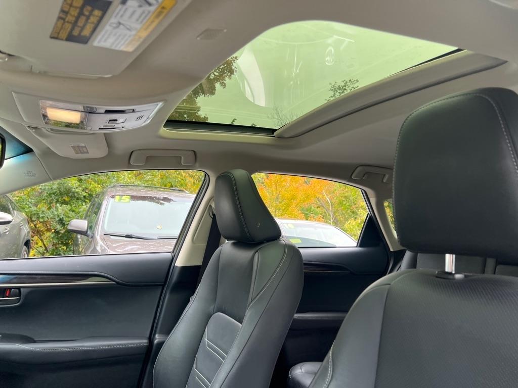 Lexus NX  2019