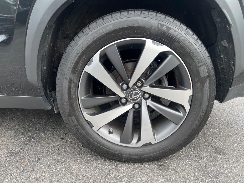 Lexus NX  2019