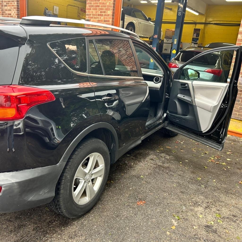 Toyota RAV4  2013
