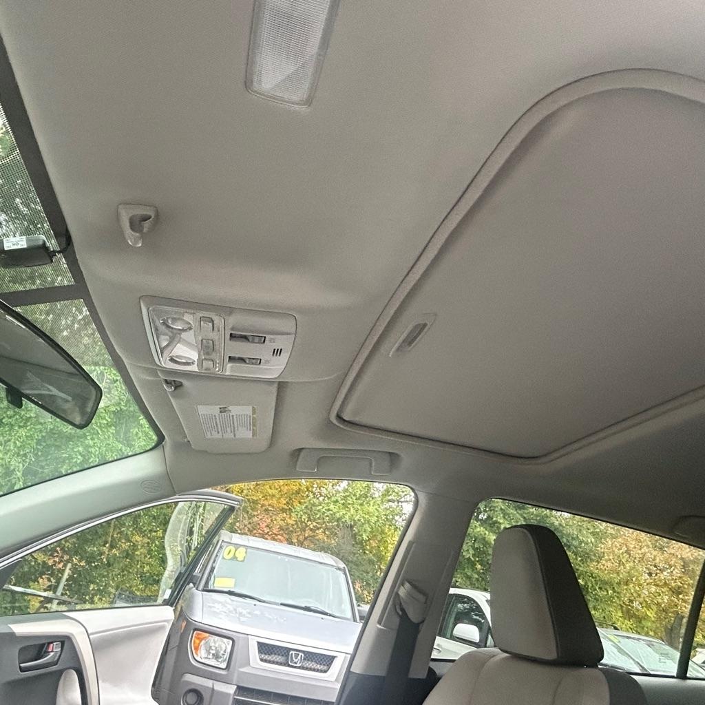 Toyota RAV4  2013