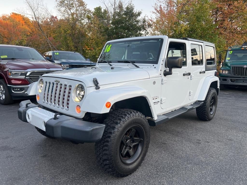 2016 Jeep Wrangler Unlimited SAHARA