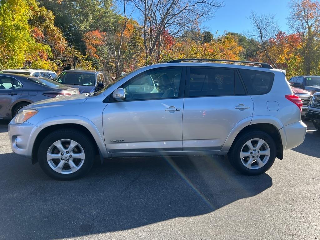 Toyota RAV4  2012