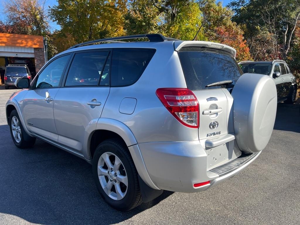 Toyota RAV4  2012