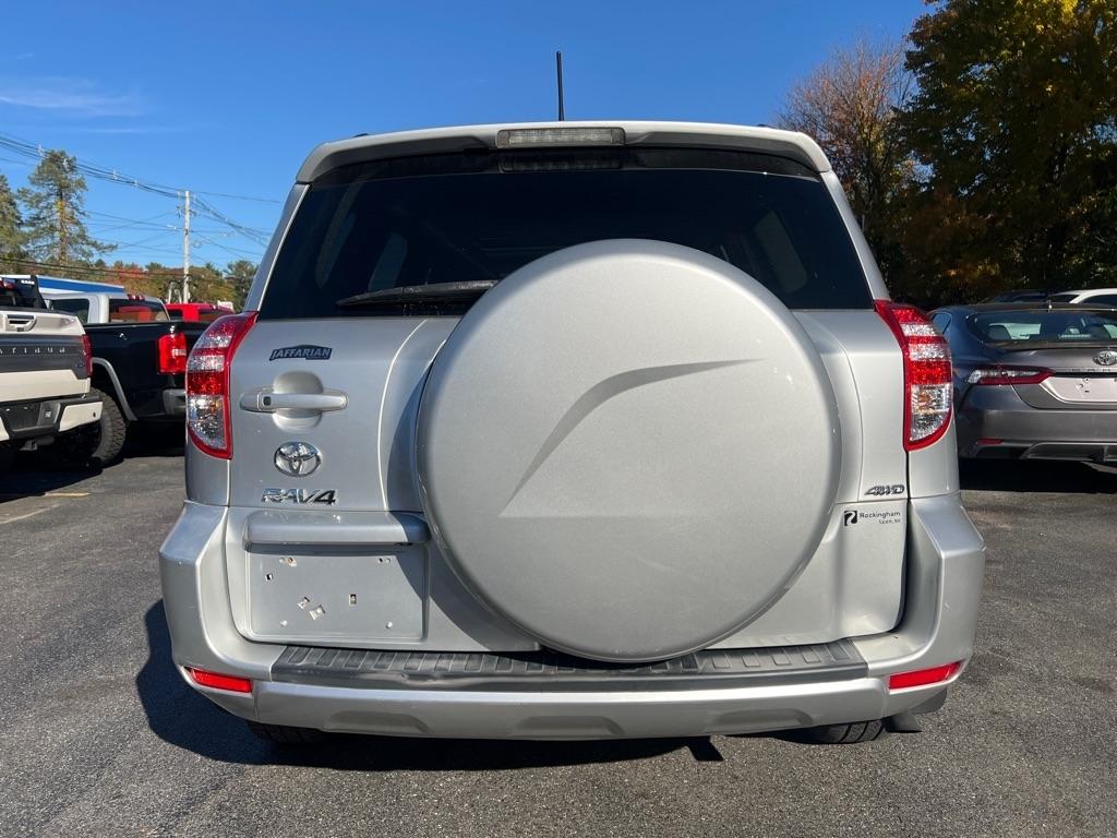 Toyota RAV4  2012