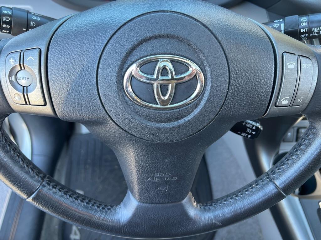 Toyota RAV4  2012