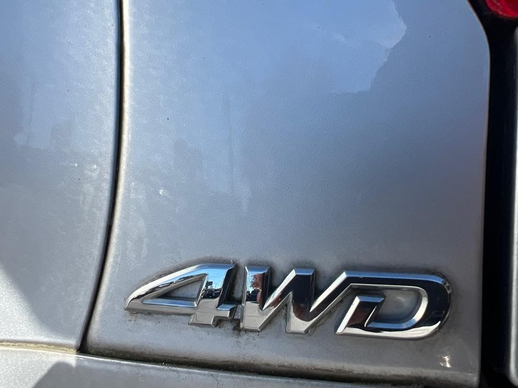 Toyota RAV4  2012