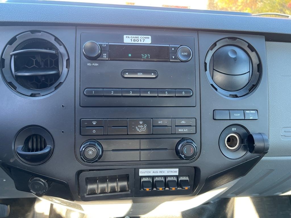 Ford Super Duty F-350 DRW  2015
