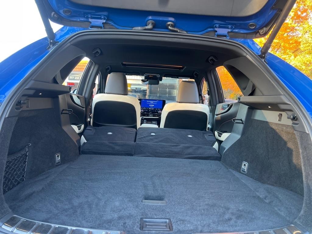 Lexus NX  2023