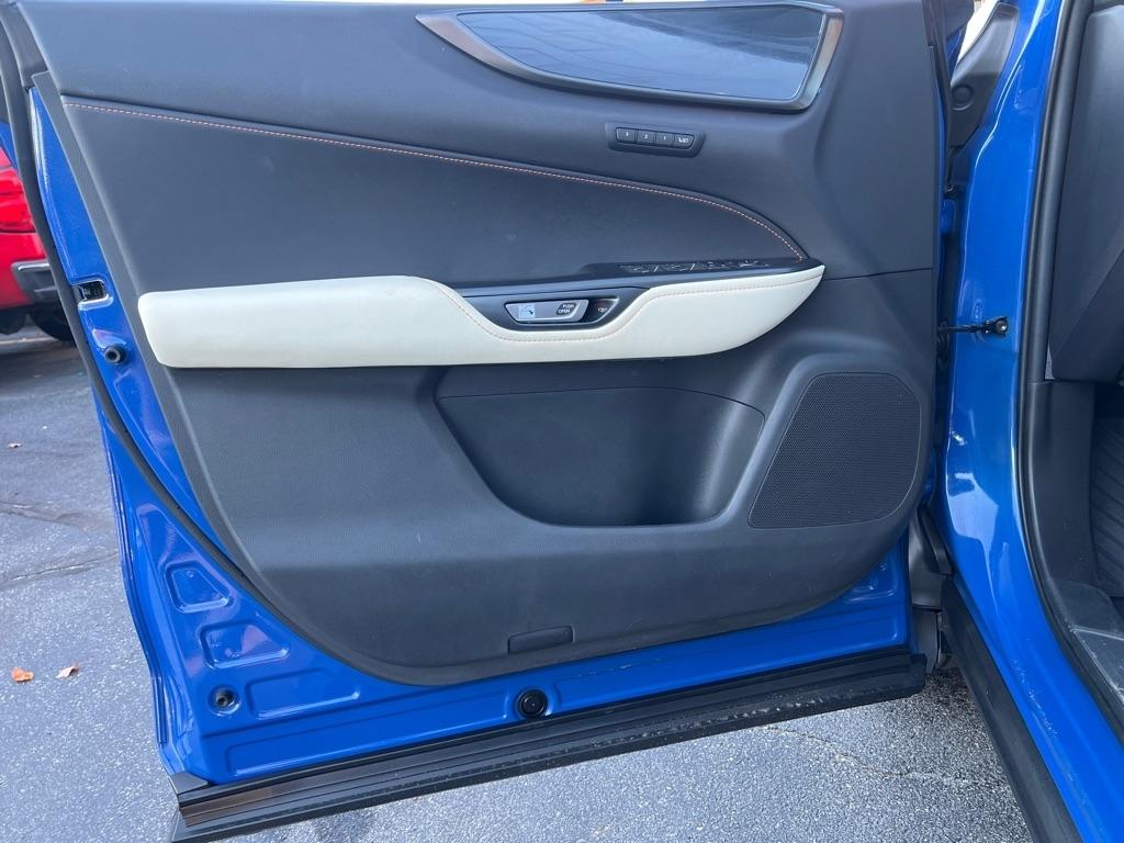 Lexus NX  2023