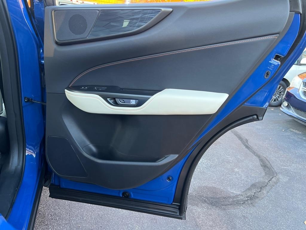 Lexus NX  2023