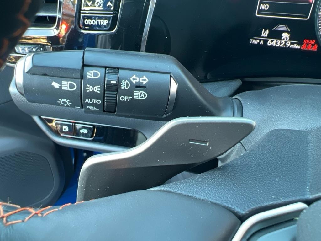 Lexus NX  2023
