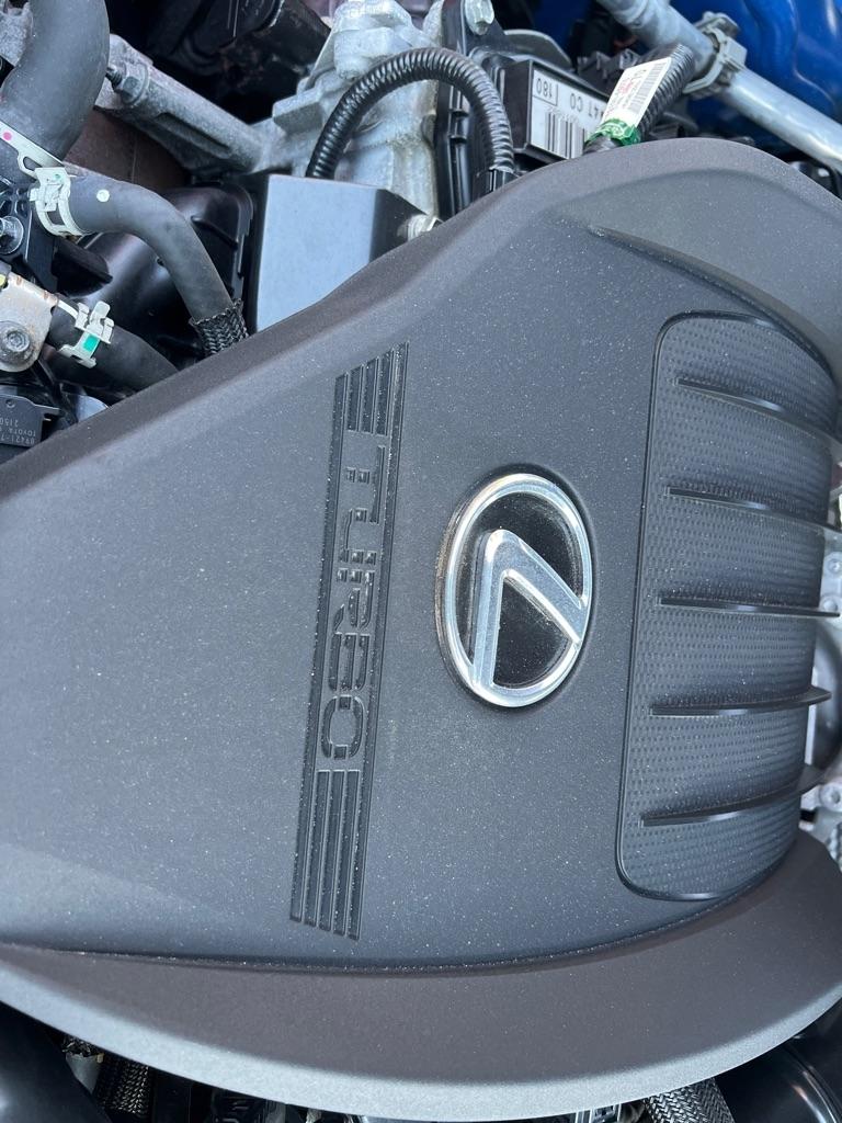 Lexus NX  2023