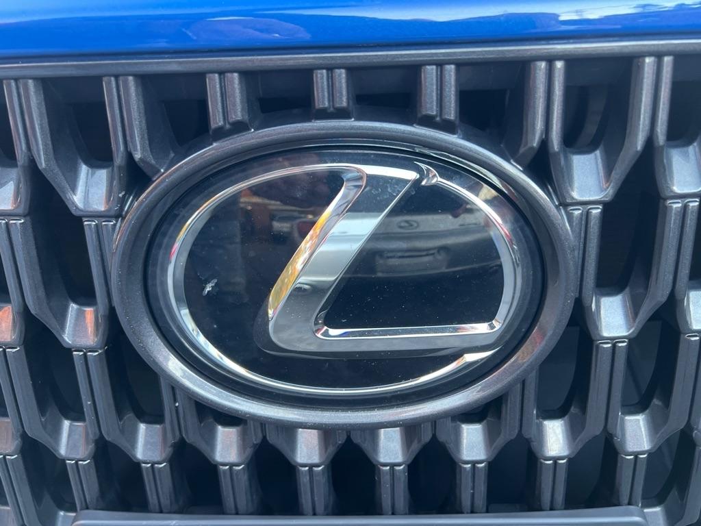 Lexus NX  2023