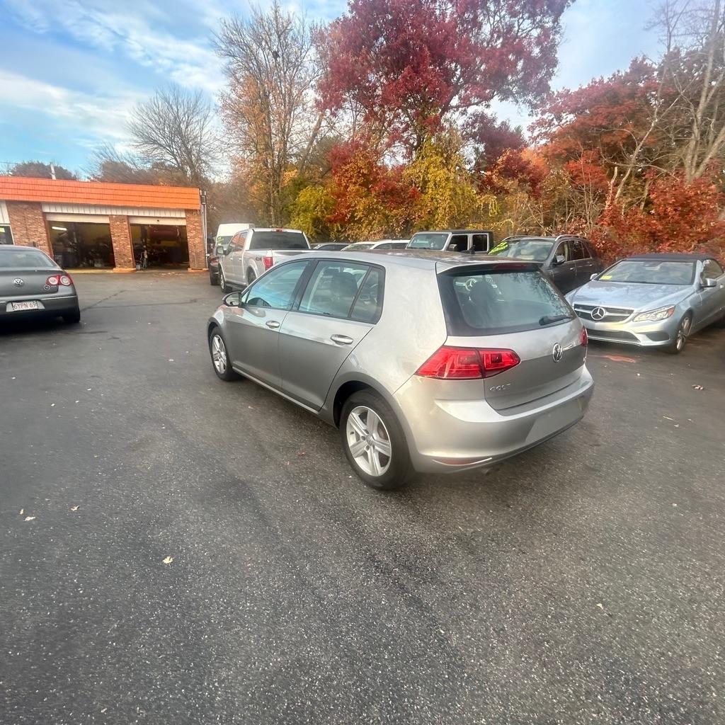 Volkswagen Golf  2017
