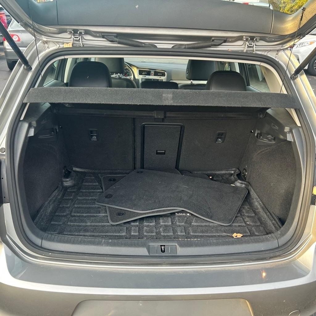 Volkswagen Golf  2017
