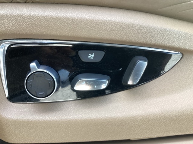 Cadillac Escalade  2018