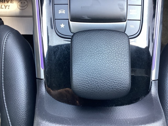 Mercedes-Benz GLB-Class  2021