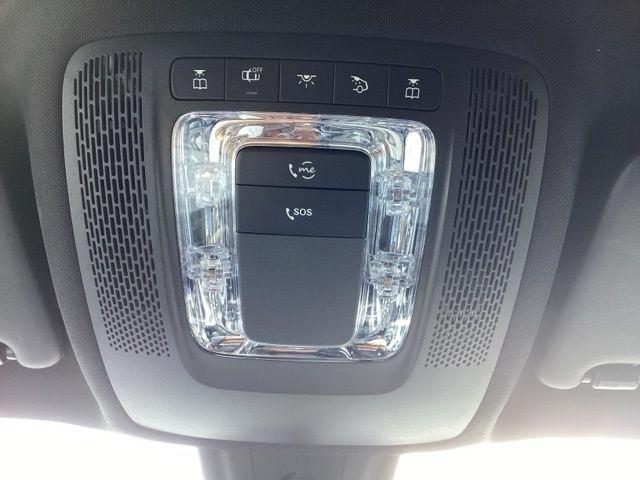 Mercedes-Benz GLB-Class  2021