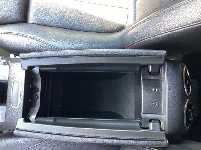 Mercedes-Benz GLB-Class  2021