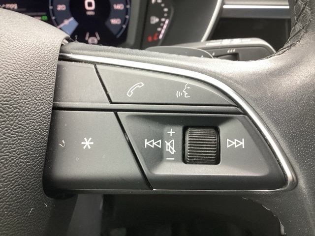 Audi Q3  2024 Audi Q3  2024