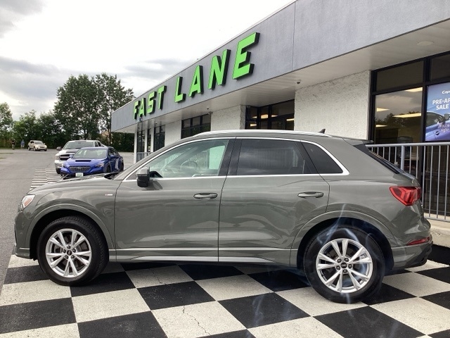 Audi Q3  2023 Audi Q3  2023