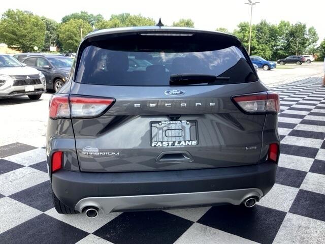 2021 Ford Escape Titanium Hybrid photo 9