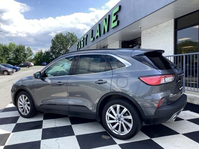 2021 Ford Escape Titanium Hybrid photo 10